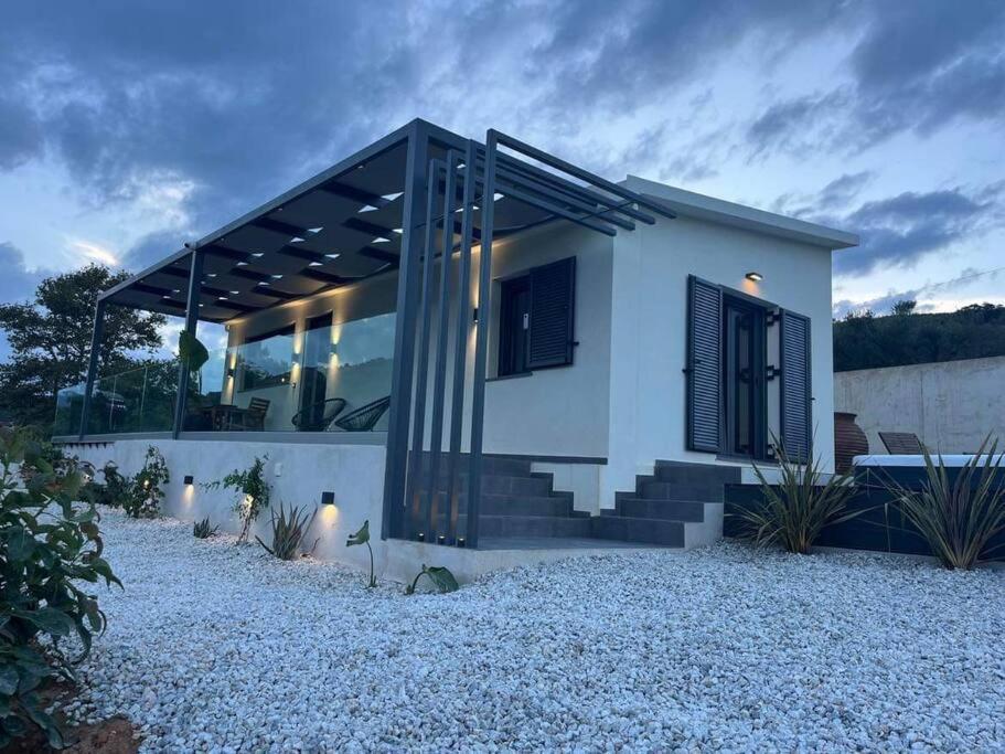 Ek Ornelakis, Luxury Country House With Jacuzzi خانيا المظهر الخارجي الصورة